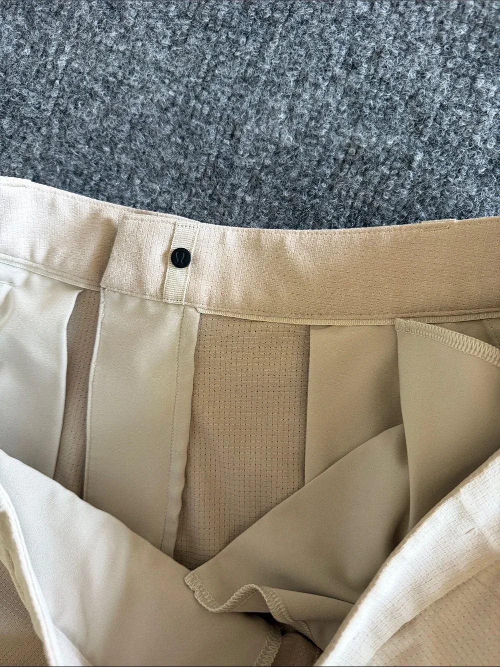 Lululemon ABC Classic-Fit Short 9
